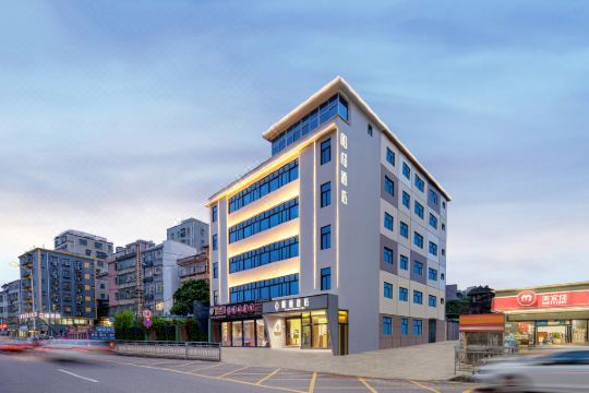 柏槿酒店(深圳坂田华为基地店)