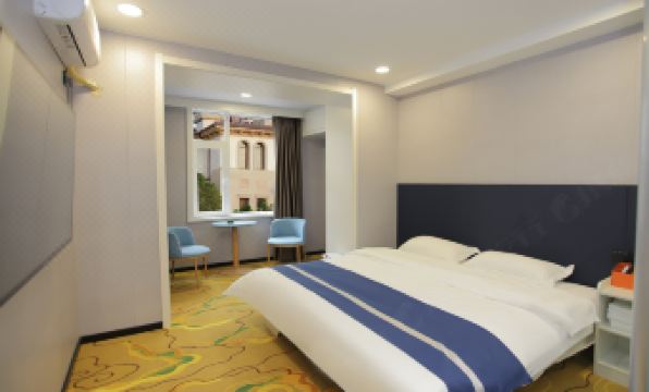 Xinyue Holiday Hotel (Yanji Department Store Yanbian Hospital)