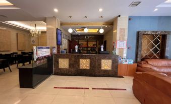Yilu·Fengqing Business Hotel