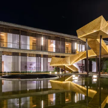 Holiday Inn  Rongshui  Laojun Dong