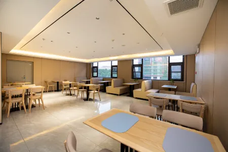 Starway Hotel (Yucheng County Government) Отели в г. Юйчэн