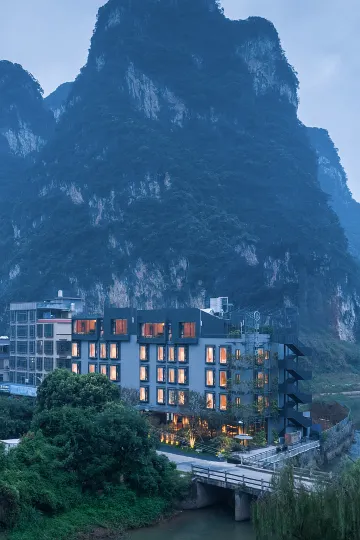 Puyi AUSOTEL WOW Hotel (Yingxi Corridor of Mountain Peaks)
