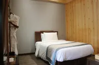 Kaiyuan Fangcaodi Hotel Hotels in Tongzi County