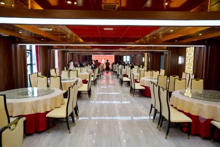 Wudangshan Yongle Grand Hotel Отели рядом с достопримечательностью «Wudang Scenic Spot»