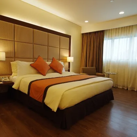 SanTomas Suites