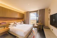 Fuxian Lake Grand View Resort (Guanglong small town) - Balkon