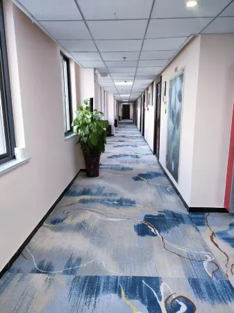 Jinlin Hotel Отели в г. Тунчен