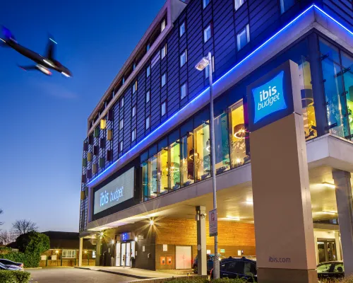 Ibis Budget London Heathrow Central Ngoại thất Photos