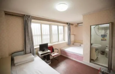 Baicheng Aige Fashion Hotel Hotels near Baicheng Normal University
