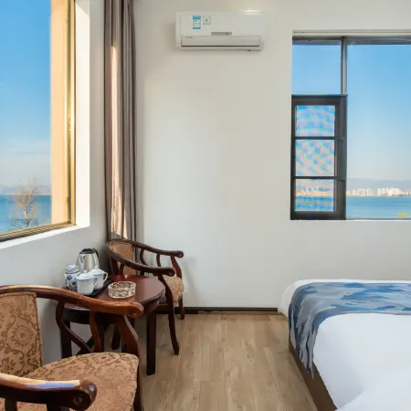 Dali knot, seaview Inn （erhai lake ecological corridor, entrance）