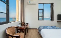 Dali knot, seaview Inn （erhai lake ecological corridor, entrance）