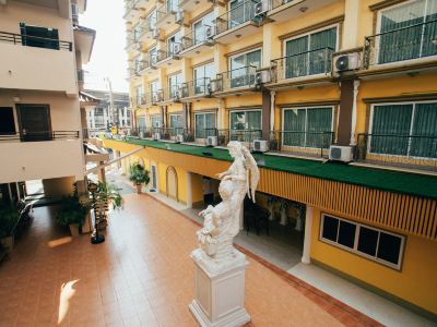Victoria Nimman Hotel