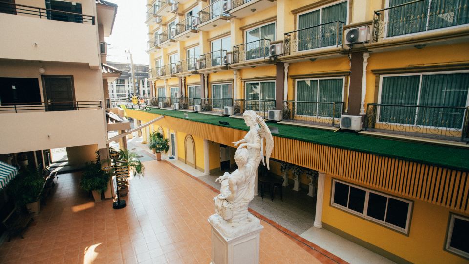 Victoria Nimman Hotel