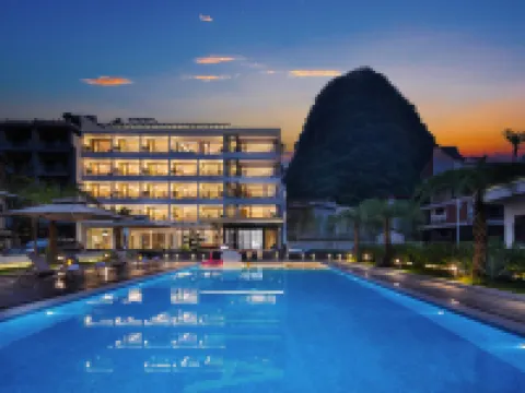 Qiyue Waterfront Vacation Apartment (Yangshuo Ten-Mile Gallery Yulong River) โรงแรมใกล้อูฐข้ามแม่น้ำ