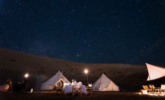 Dunhuang xiyuehao desert camping base