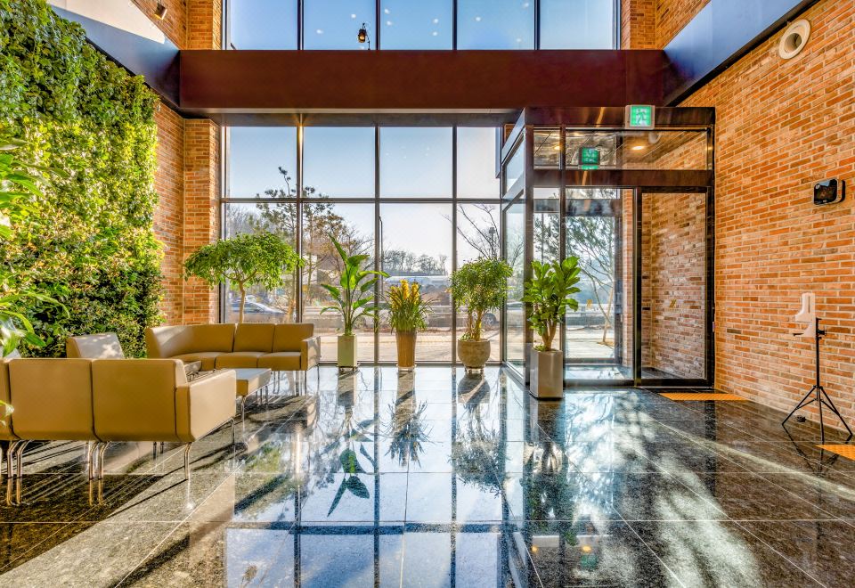 어반 이스트 호텔 라운지 또는 피트니스