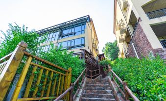 Yichun Huge Hot Spring Holiday Villa