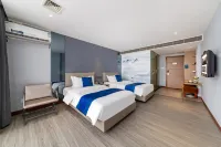 Dongyi Hotel (Yangchun Bus Terminal)