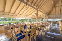 Adaaran Club Rannalhi with All-Inclusive Hotels in Ithaafushi