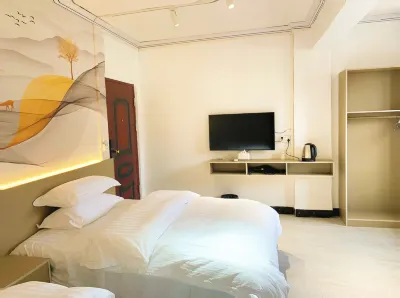 Qingya Hotel