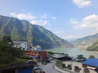 Pingshan Wanghu Business Hotel