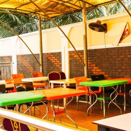 Roselife Hotel and Suites