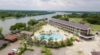 River Palm Hotel and Resort Powered by Cocotel Hotels in 