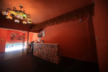 Mojue Youth Hostel (Dadonghai)