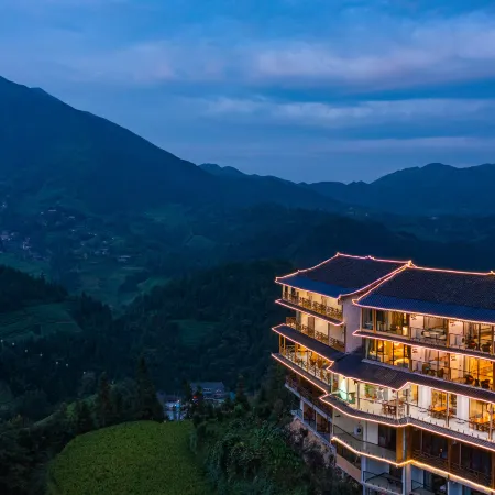 Enjoy the panoramic view of the rice fields (Longsheng Longji Terraces Branch)