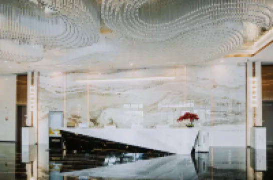 Luzhou Port Investment International Hotel