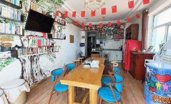 Qianyu Green Island Youth Hostel(Datong Railway Station Store)