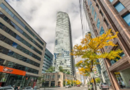 บูราโน คอนโดส์ ใน ดาวน์ทาวน์ โตรอนโต