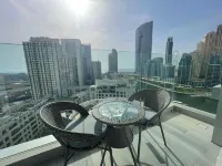 Dubai Marina Walk Gem Modern Apt with Pool & Gym access, Steps to Beach & Metro - 1-Sterne