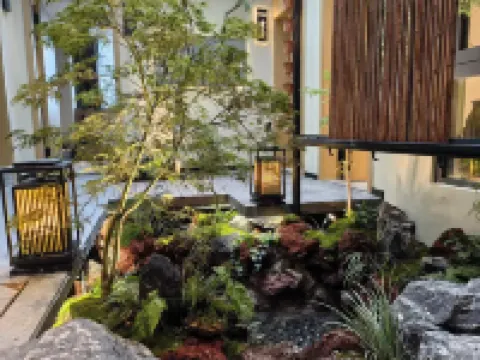 Ben·Weiai·B&B（Chongging JiefangbeiHongyadong)）