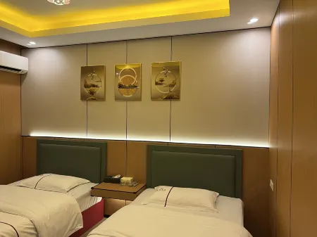 Hongrui Hotel Отели рядом с достопримечательностью «The Site of the Red Army Forced the Wujiang River Boundary Battle»