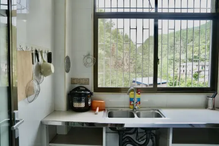 Guidong Xuxin Inn Отели в г. Гуйдун