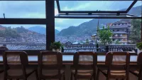 Qianhu Boyue Panorama Hotel (Xijiang Qianhu Miao Village Branch)