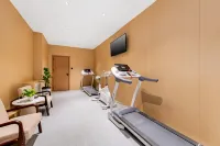 Elong R.YUN Hotel (Hohhot MixC Xinhua Square Subway Station)