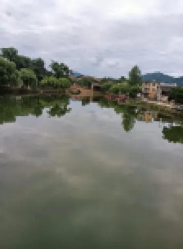 Longhu Homestay (Le'an Liukengcun)