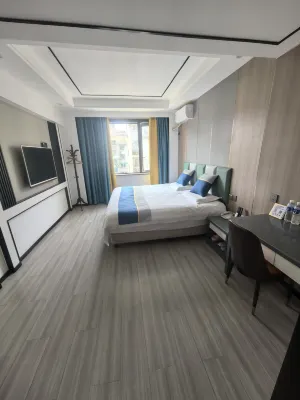 Tonglu Hefengyuan Hotel