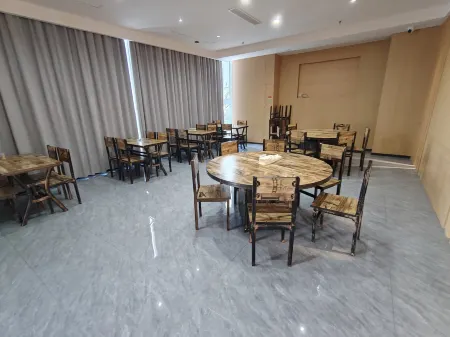 Lanxinmeng Yinxuege Holiday Hotel