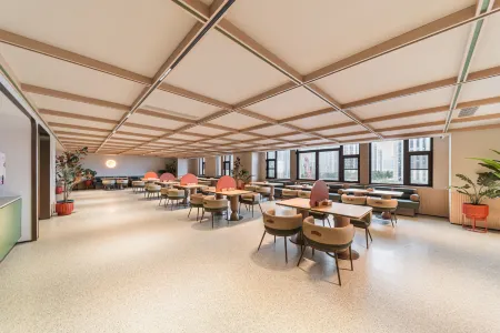 Orange Hotel (Shijiazhuang Yuhua Wanda Plaza) Отели рядом с достопримечательностью «Shijiazhuang University»