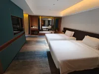 Yinji Hotel (Yuhuan Wuyue Plaza)