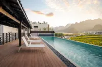 Shiwu · EverHill Onsen Retreat