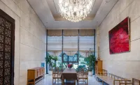 Floral · Lanhai Designer Hotel (Weihai International Bathing Beach Huoju 8th Street Branch)
