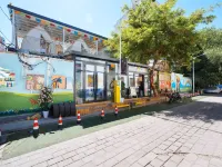 Kailash Youth Hostel Hoteles en Yining