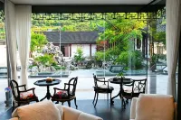 Lakeside Lanting Homestay (Western Mountain Scenic Area)