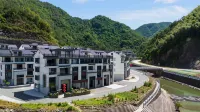 Meet Mountain Wild Homestay