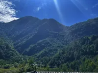 Wankelai Farm Stay (Tianchi Scenic Area) - غرفة مطلة على الجبل