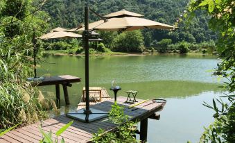 Found Retreat Jiande Hangzhou